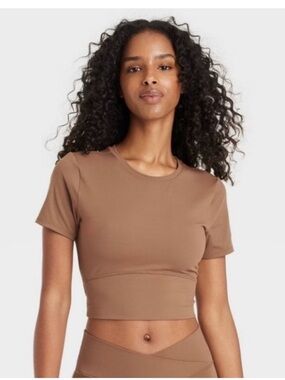 JoyLab NWT Short Sleeve Cropped Tee in Mocha Size XS